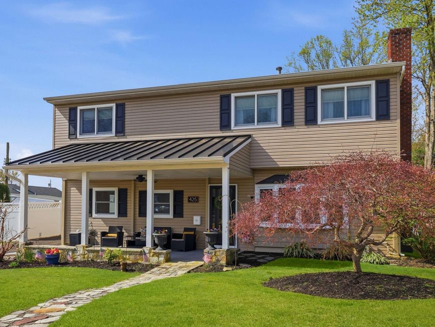 425 Austin Circle , Fairless Hills, PA 19030 Main Photo