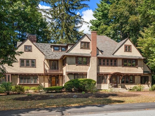 9-11 Hampden Street, Wellesley, MA 02482