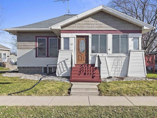 421 AHNAIP STREET, Menasha, WI 54952