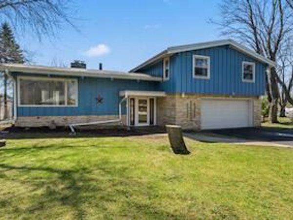 N84W12863 Ronald DRIVE, Menomonee Falls, WI 53051