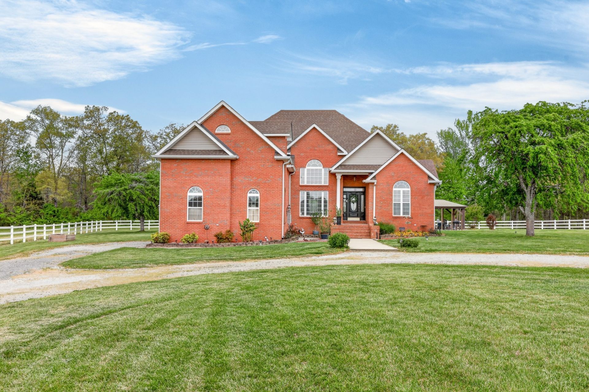 2015 Spry Rd , Bradyville, TN 37026 Main Photo