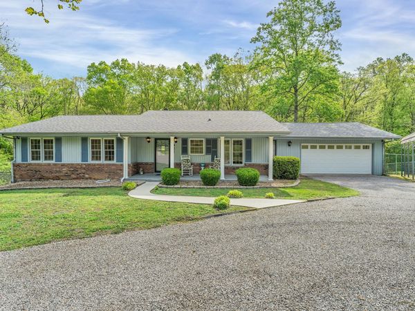 922 Hayes Rd , Lawrenceburg, TN 38464