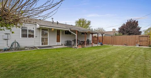 1360 Oxford Avenue, Sparks, NV 89431 Photo