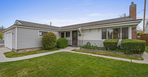 1360 Oxford Avenue, Sparks, NV 89431 Photo