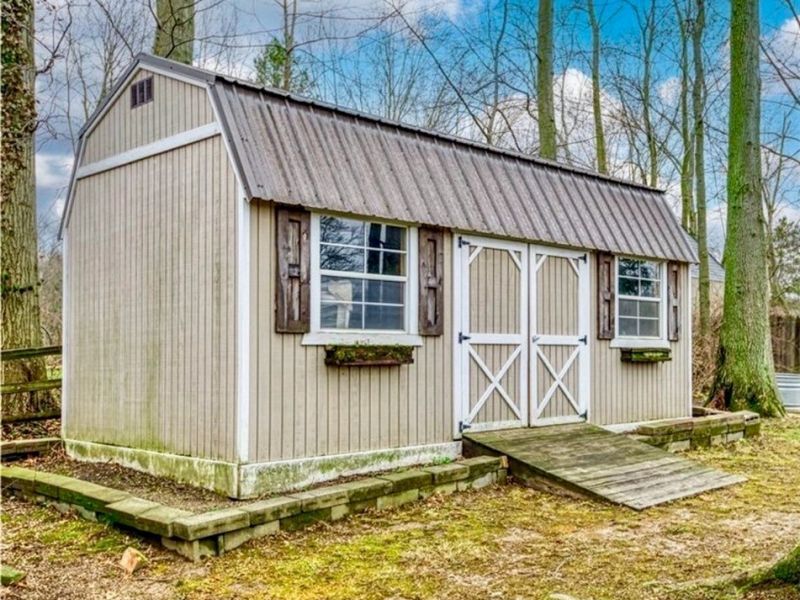 549 Perry Road, Tallmadge, OH 44278 Photo 21