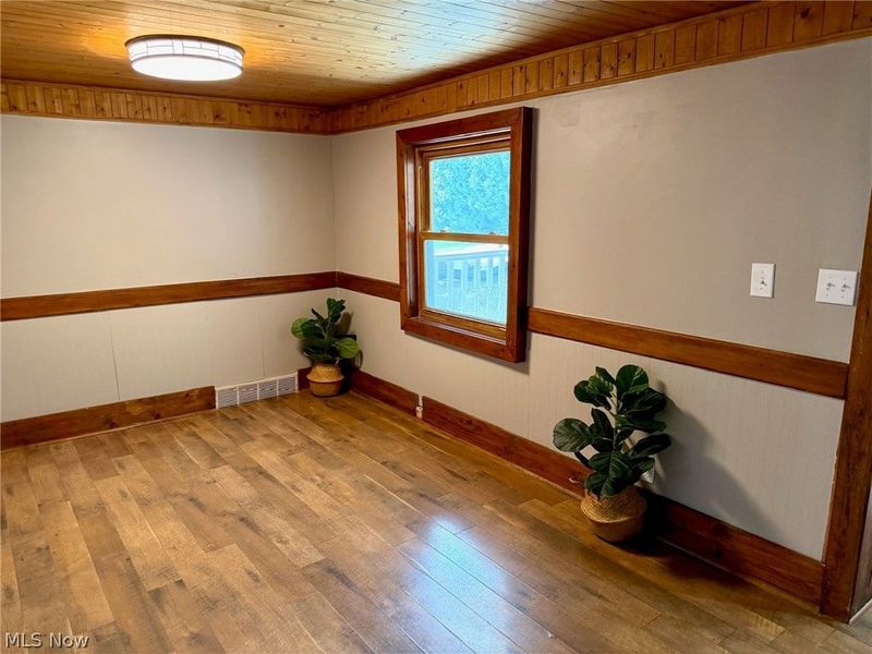 549 Perry Road, Tallmadge, OH 44278 Photo 4