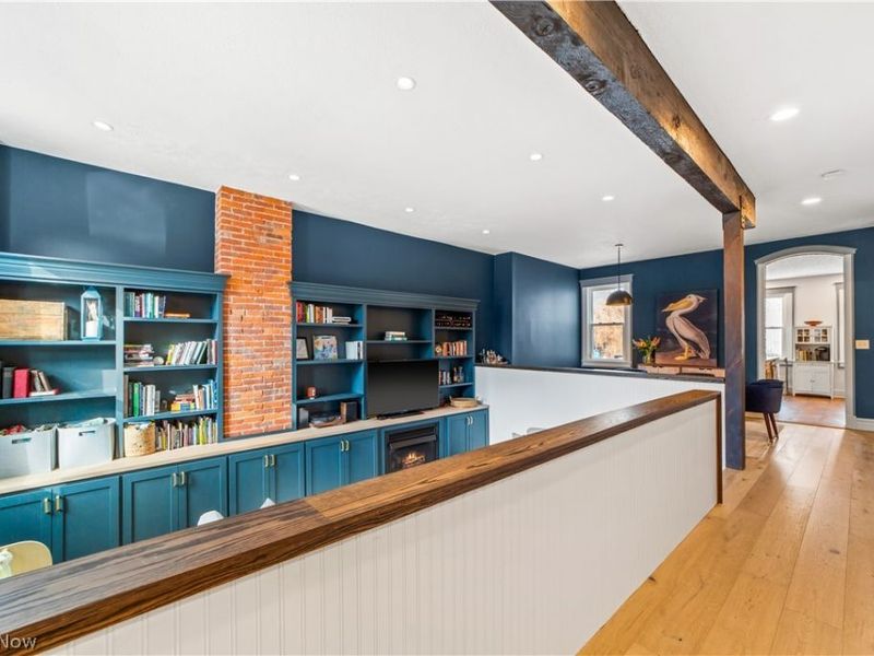 3060 Mabel Court , Unit 4, Cleveland, OH 44113 Photo 4