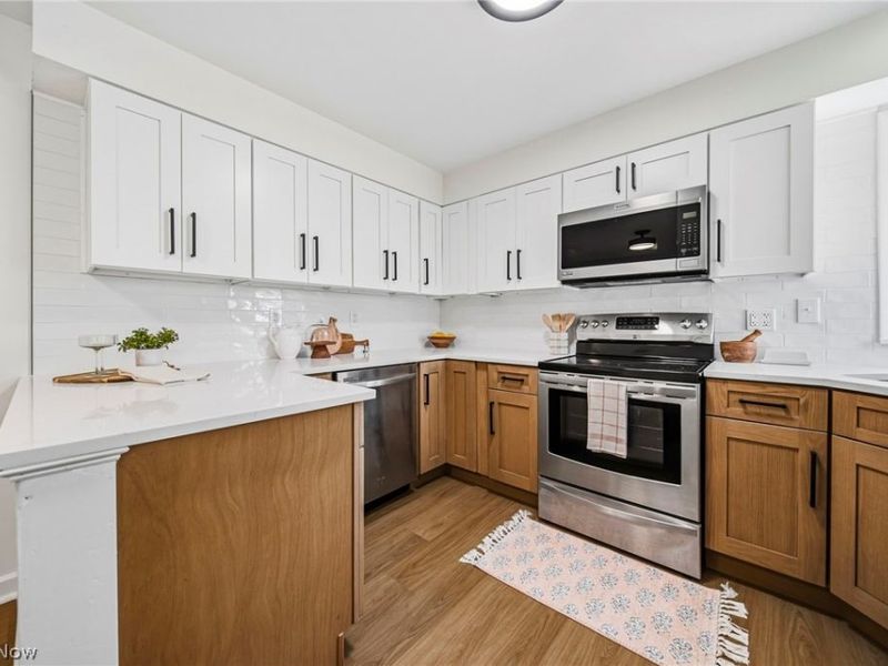 7857 Emery Circle , Mentor, OH 44060 Photo 13