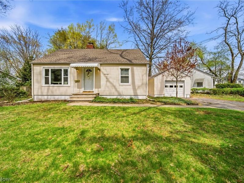 7857 Emery Circle , Mentor, OH 44060 Photo 2