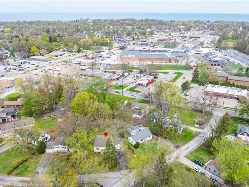 7857 Emery Circle , Mentor, OH 44060 Photo 4