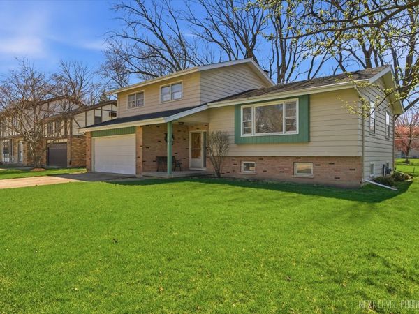 1575 Lin Lor Lane , Elgin, IL 60123