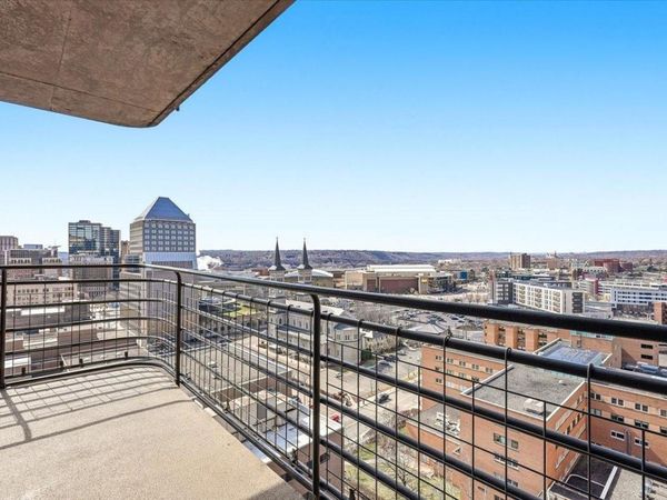26 10th Street W, Unit 1809, Saint Paul, MN 55102
