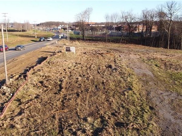 530 Route 228, Mars, PA 16046