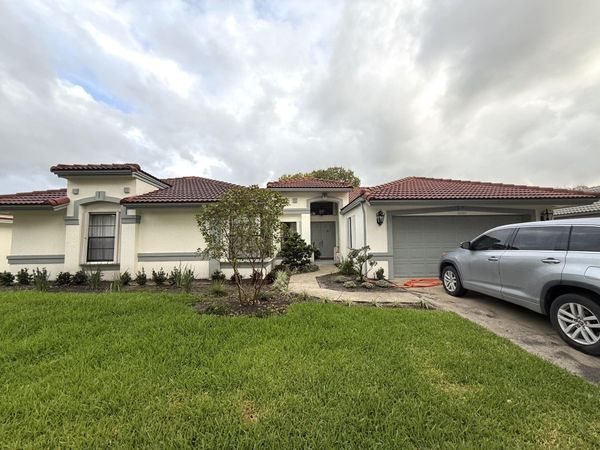 10760 NW 18th Court, Unit 2, Plantation, FL 33322