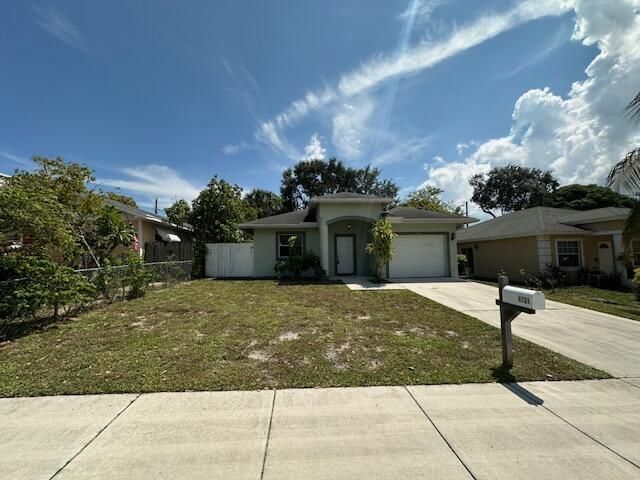 1731 Lavue Avenue, Lake Worth Beach, FL 33460 Photo