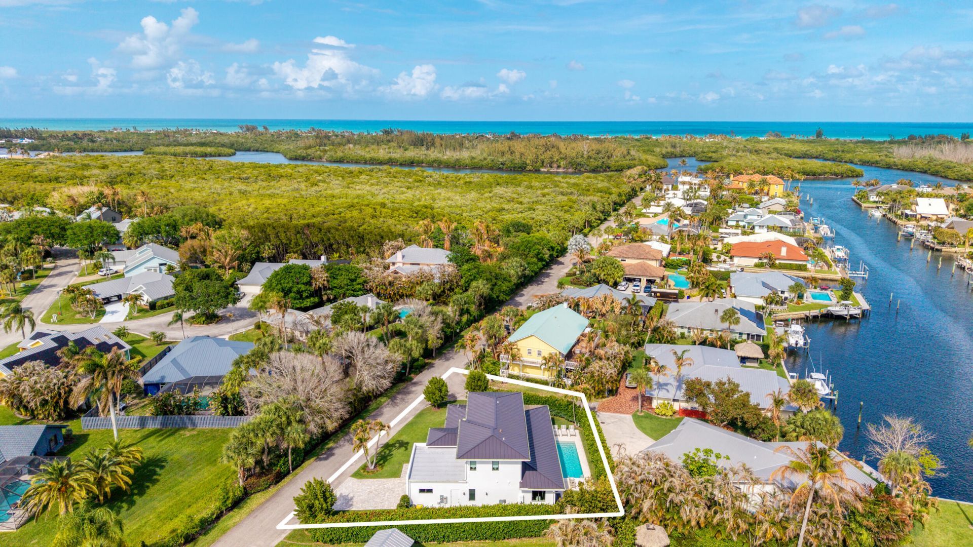 10742 SE Burgee Court, Hobe Sound, FL 33455 Photo