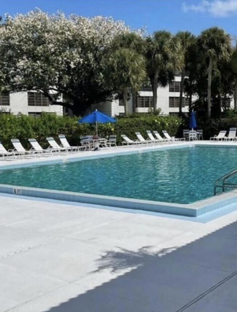 3636 Whitehall Drive, Unit 402, West Palm Beach, FL 33401 Photo