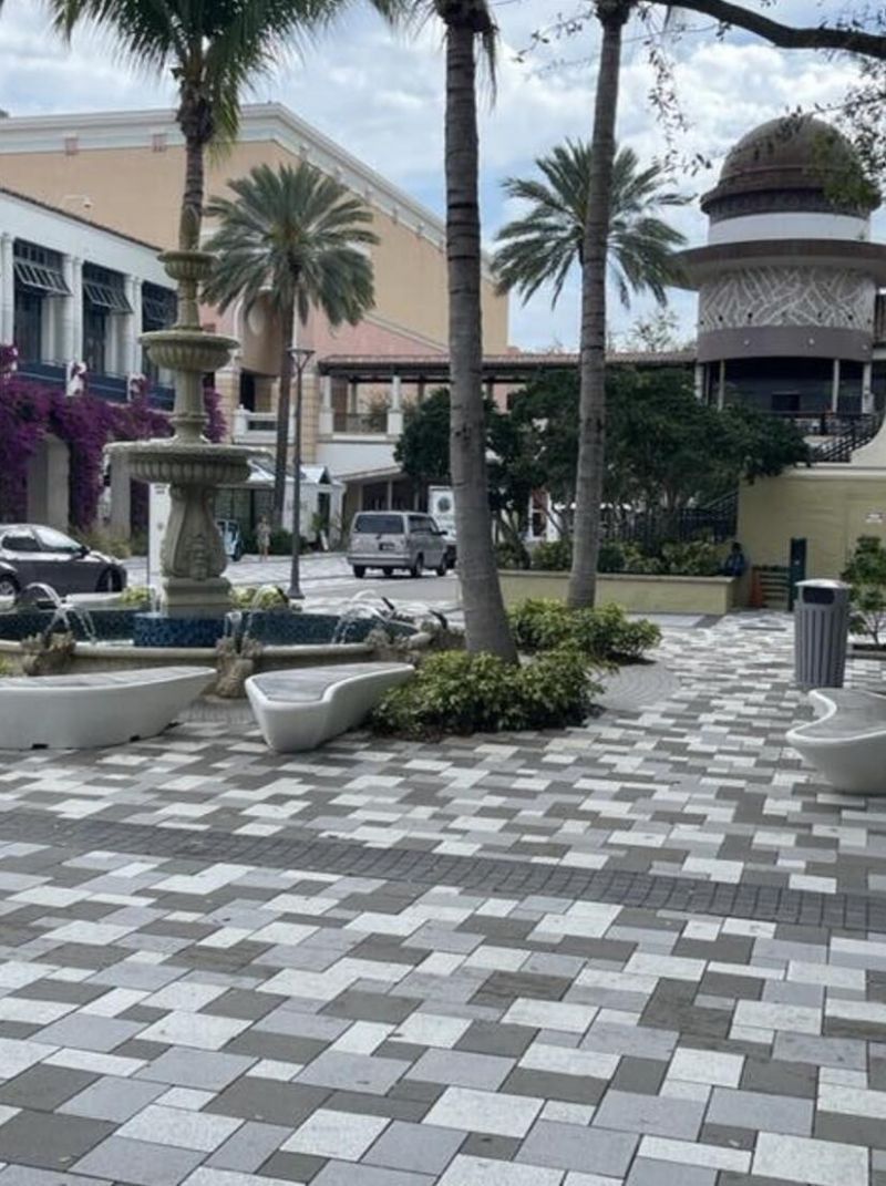 3636 Whitehall Drive, Unit 402, West Palm Beach, FL 33401 Photo