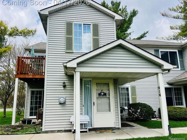 920 Saybrook, Waterford Twp, MI 48327