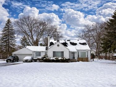 18510 George Washington Drive, Southfield, MI 48075