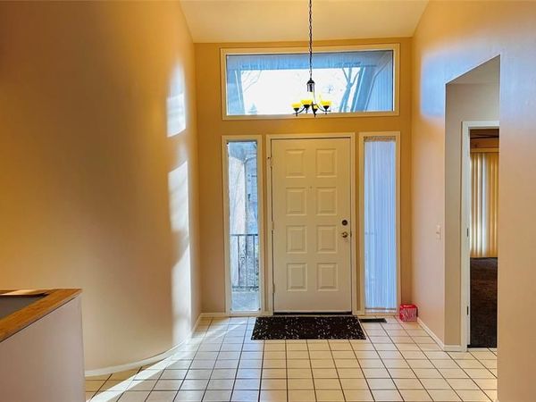 33779 VISTA Drive, Farmington Hills, MI 48331