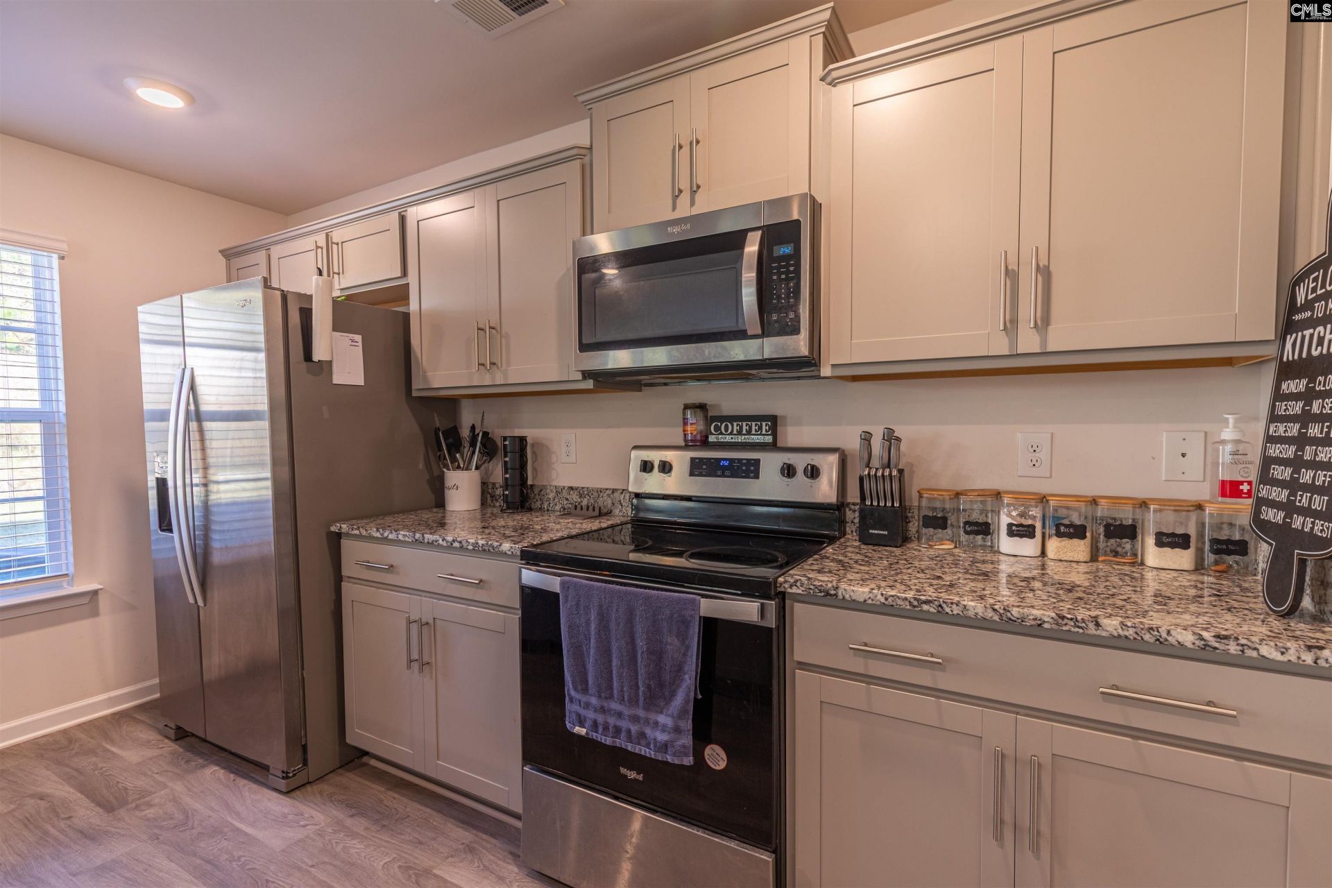 246 Carrington Drive  Photo 10