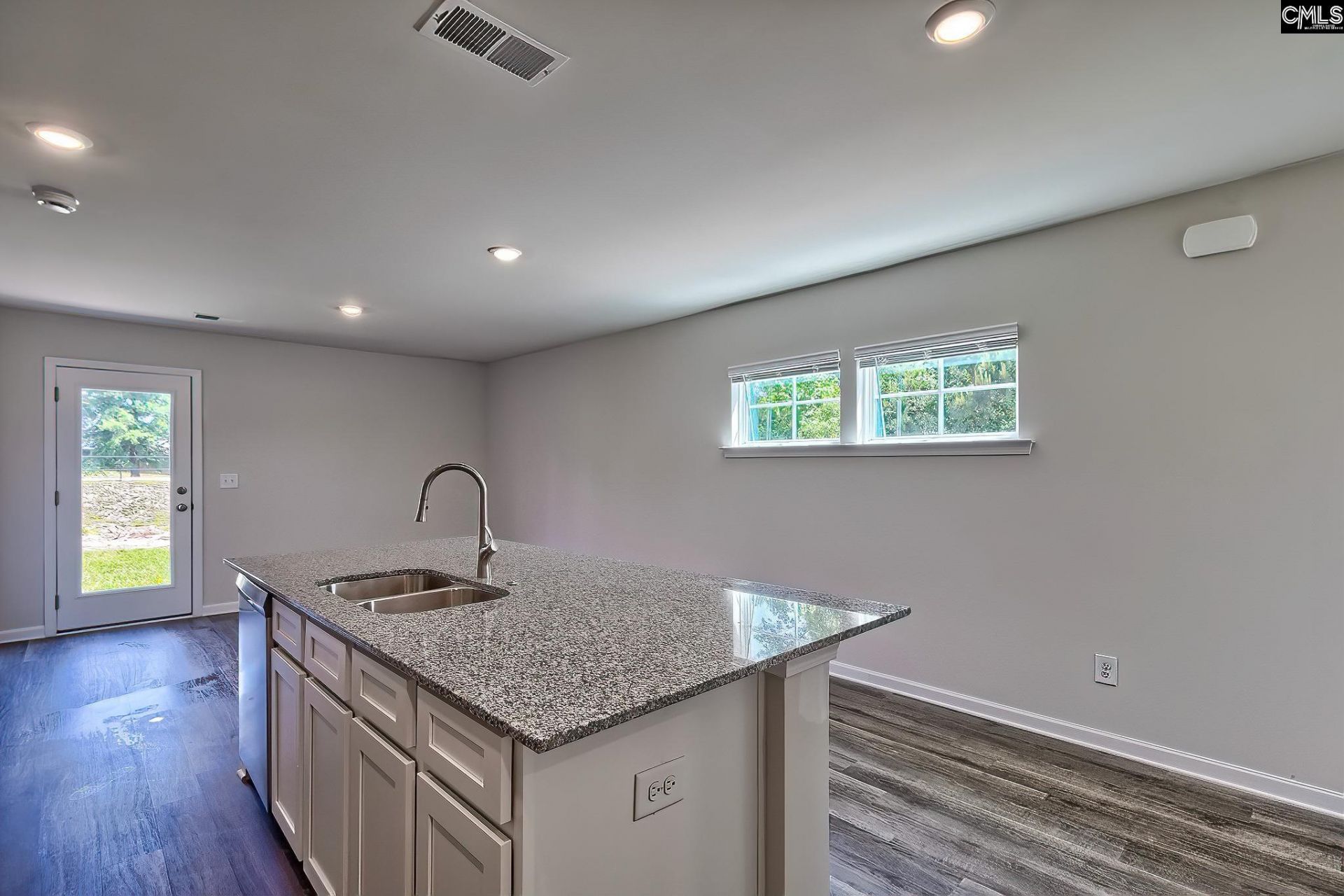 185 Calm Citadel Drive  Photo 4