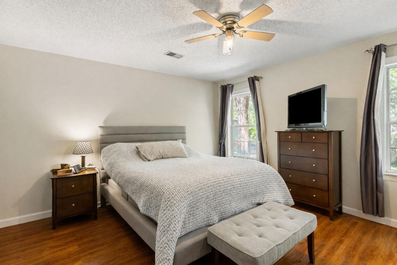 1147 Landsdowne Drive Photo 10