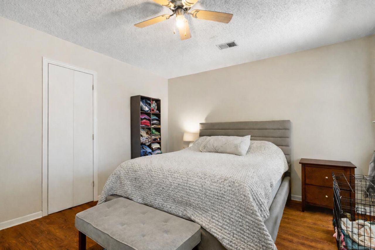 1147 Landsdowne Drive Photo 11