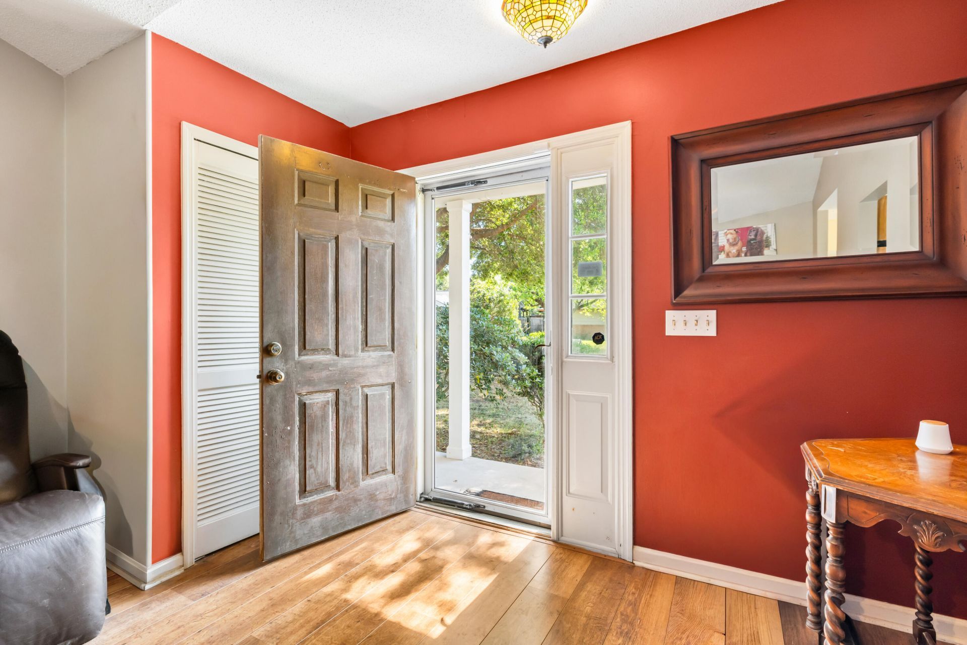 1147 Landsdowne Drive Photo 4