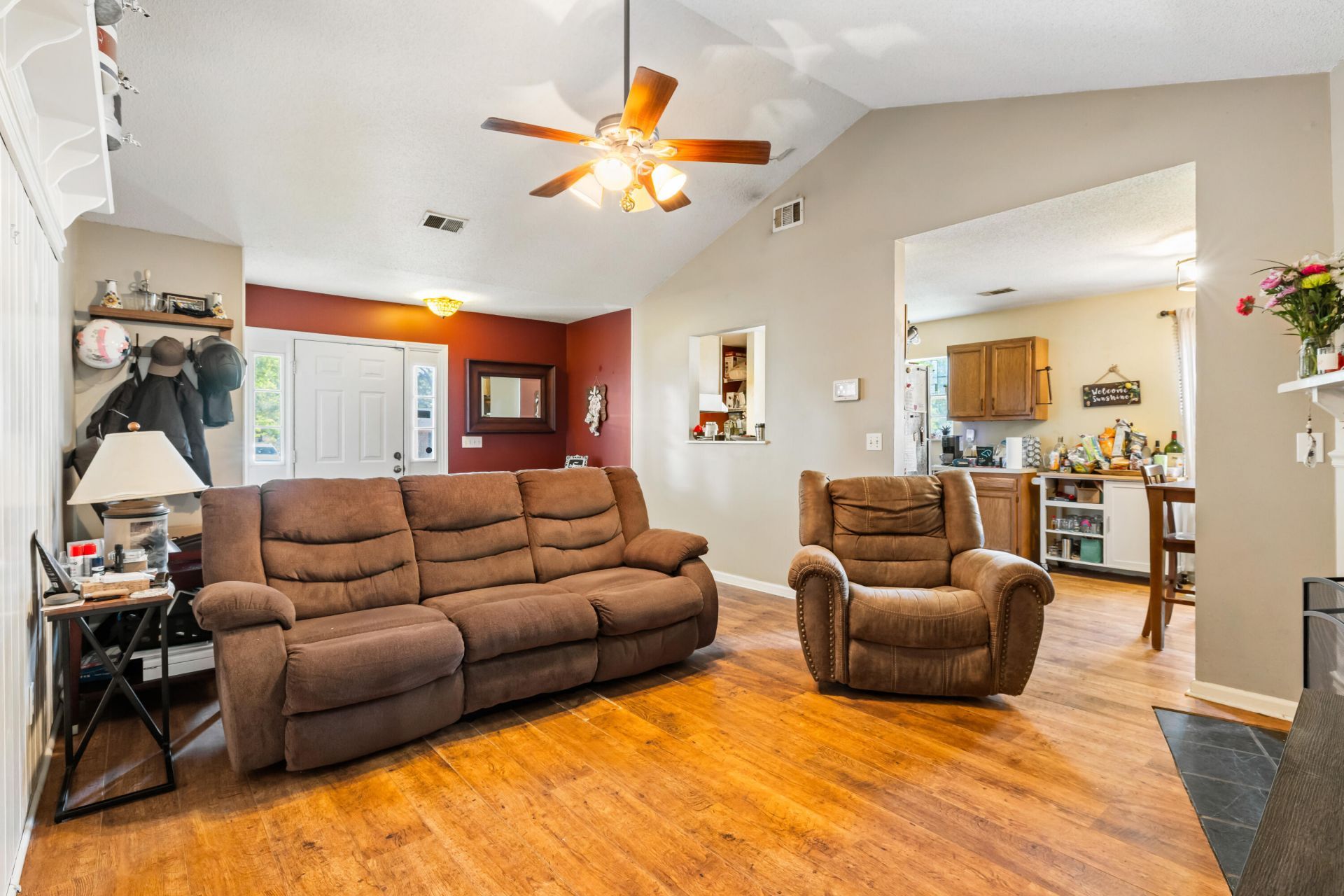 1147 Landsdowne Drive Photo 8