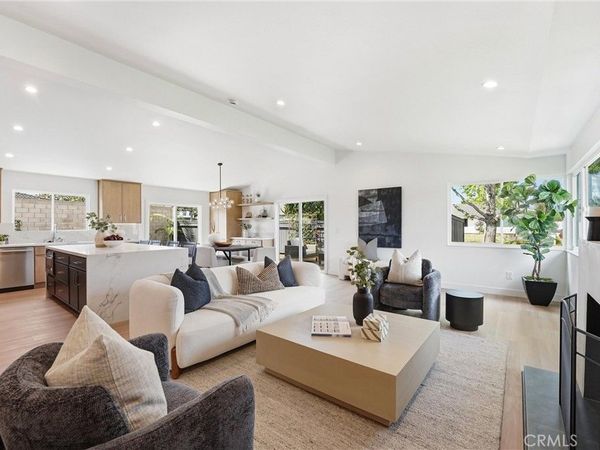 1713 Oahu Place, Costa Mesa, CA 92626