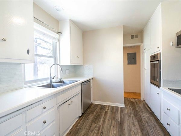 1227 E 1st, Long Beach, CA 90802