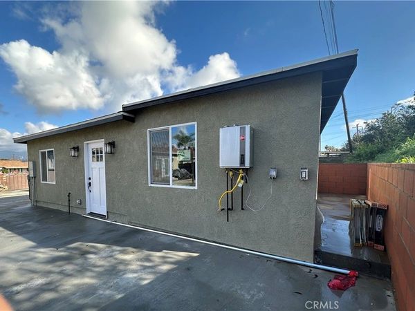 1564 W Phillips Boulevard, Pomona, CA 91766