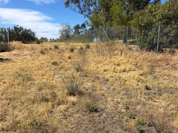 753 Rolling Hills Drive, Aguanga, CA 92536