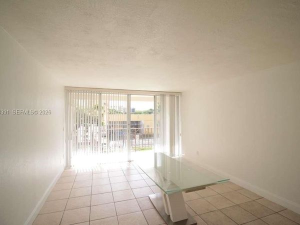9220 Fontainebleau Blvd , Unit 202, Miami, FL 33172