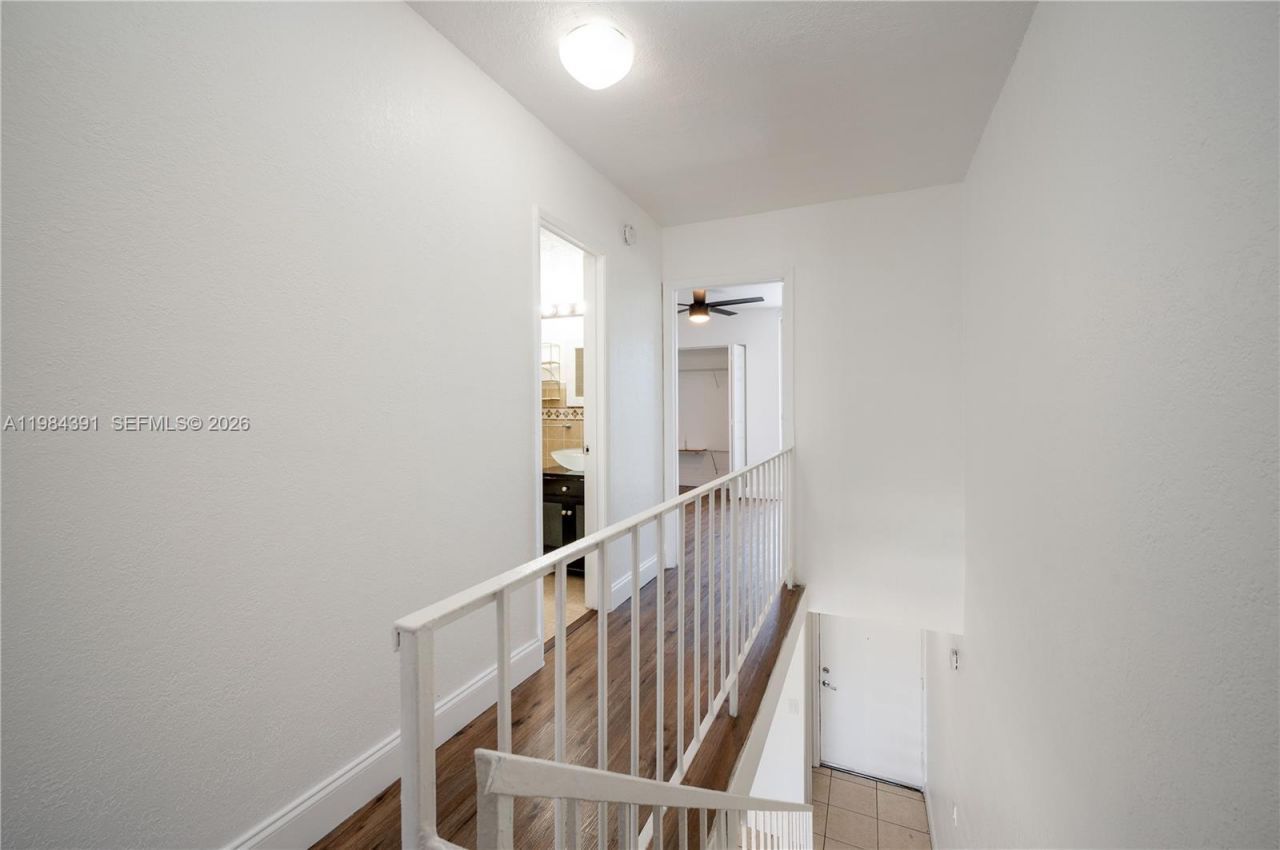 9220 Fontainebleau Blvd, Unit 202, Miami, FL 33172 Photo