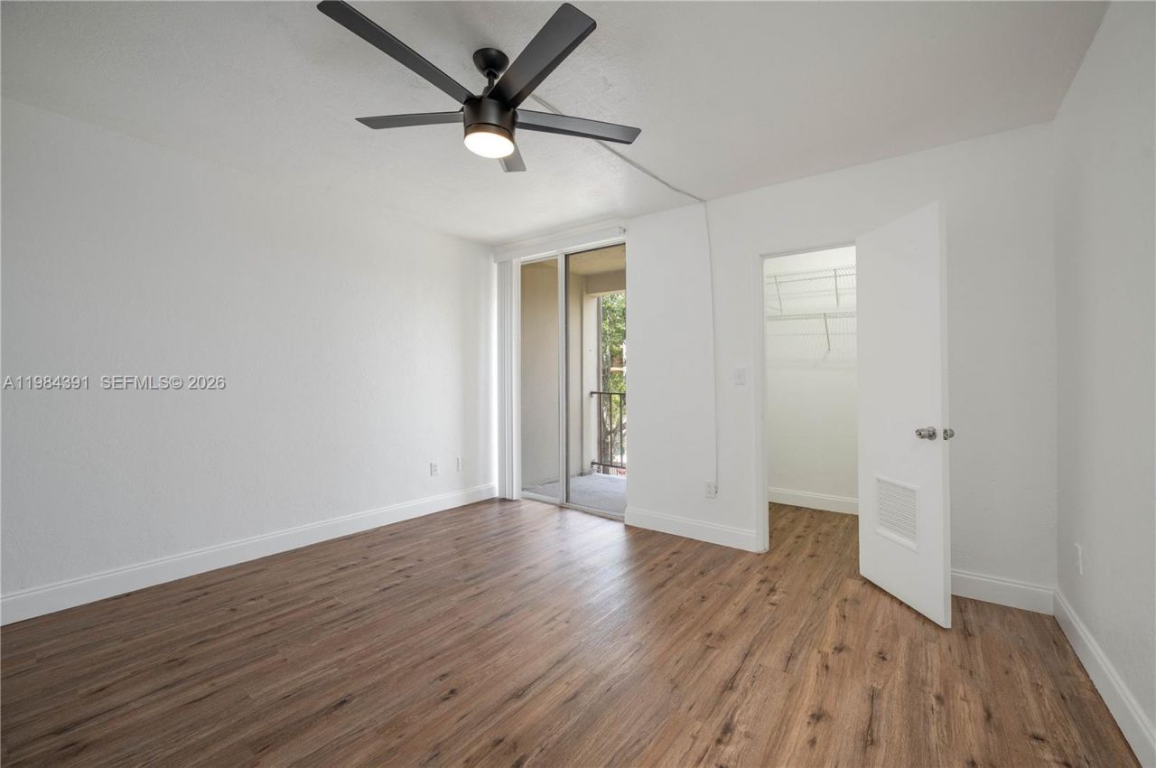 9220 Fontainebleau Blvd, Unit 202, Miami, FL 33172 Photo