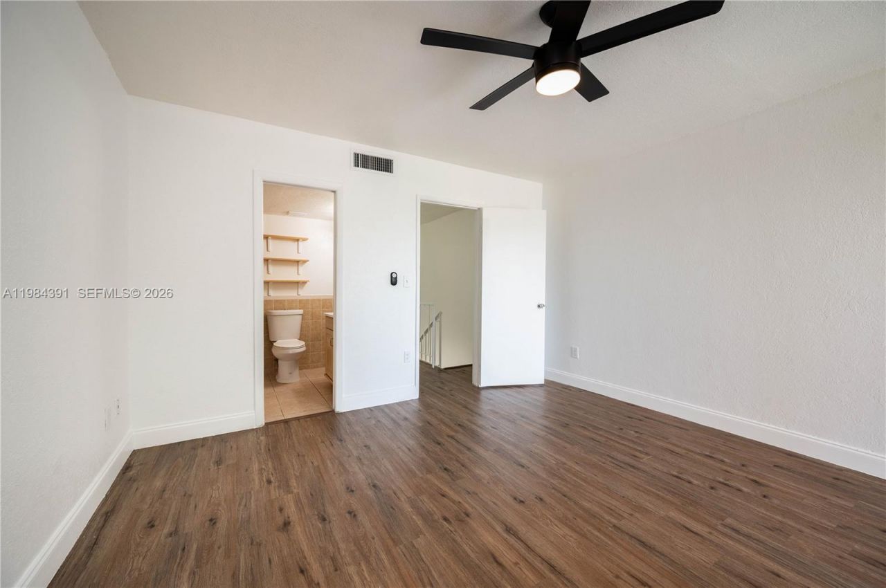 9220 Fontainebleau Blvd, Unit 202, Miami, FL 33172 Photo