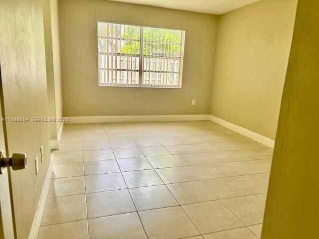 19922 NW 67th Pl, Hialeah, FL 33015 Photo