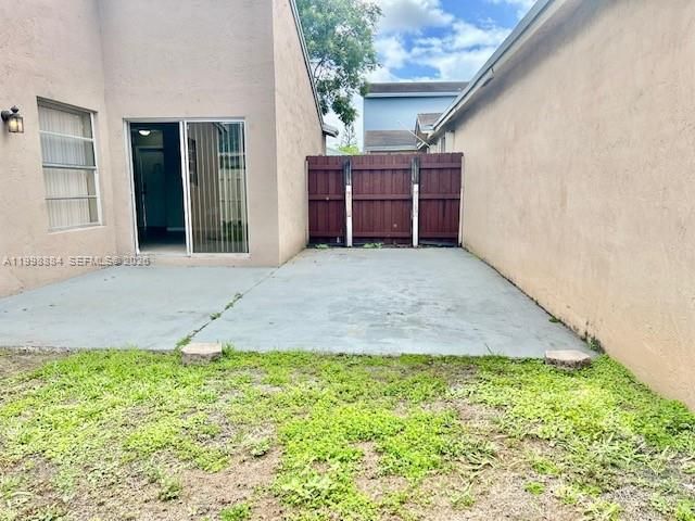 19922 NW 67th Pl, Hialeah, FL 33015 Photo