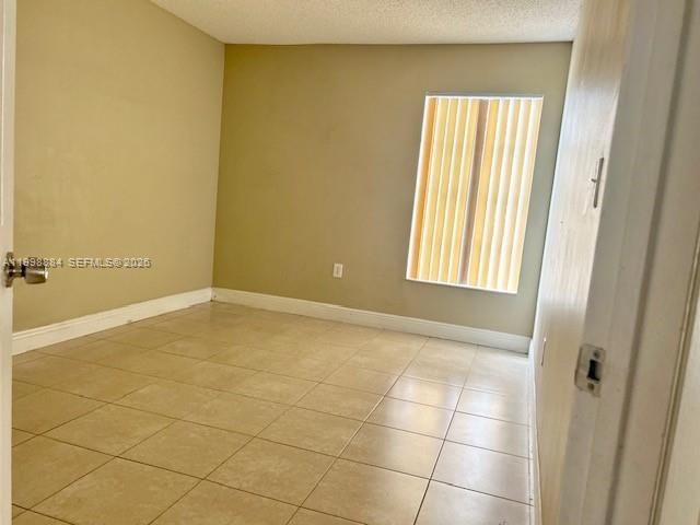 19922 NW 67th Pl, Hialeah, FL 33015 Photo