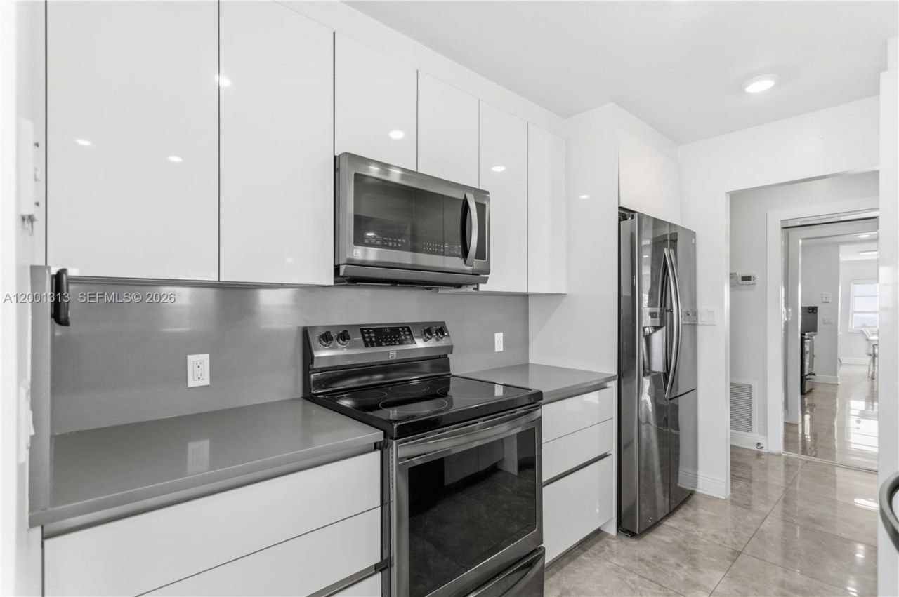 340 Sunset Dr, Unit 1210, Fort Lauderdale, FL 33301 Photo