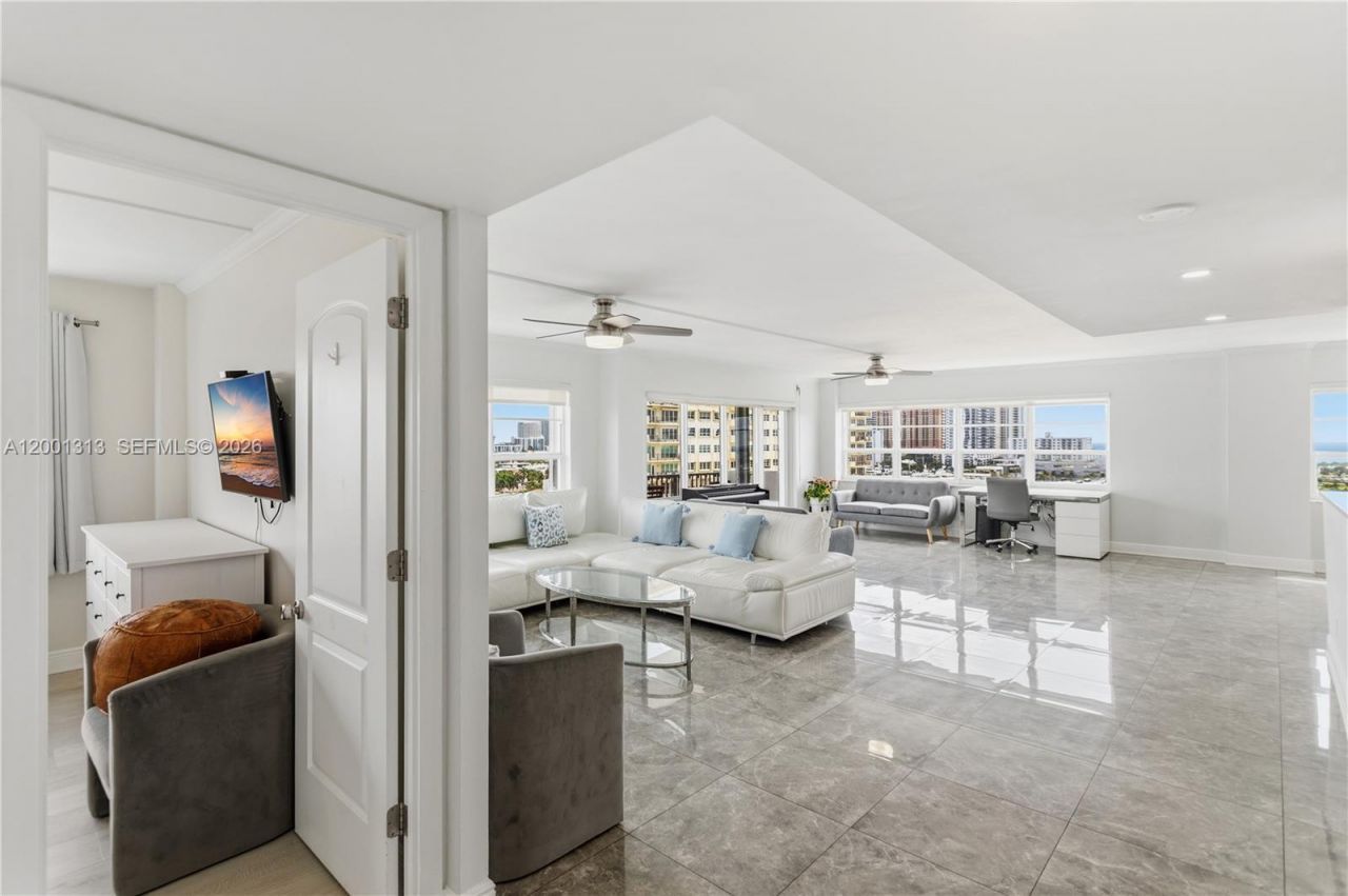 340 Sunset Dr, Unit 1210, Fort Lauderdale, FL 33301 Photo