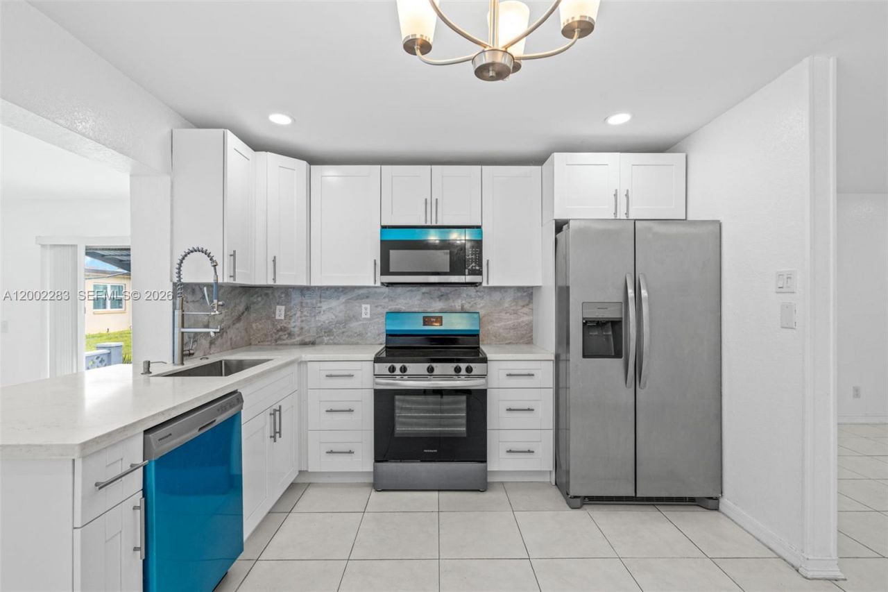 7505 NW 58th St, Tamarac, FL 33321 Photo