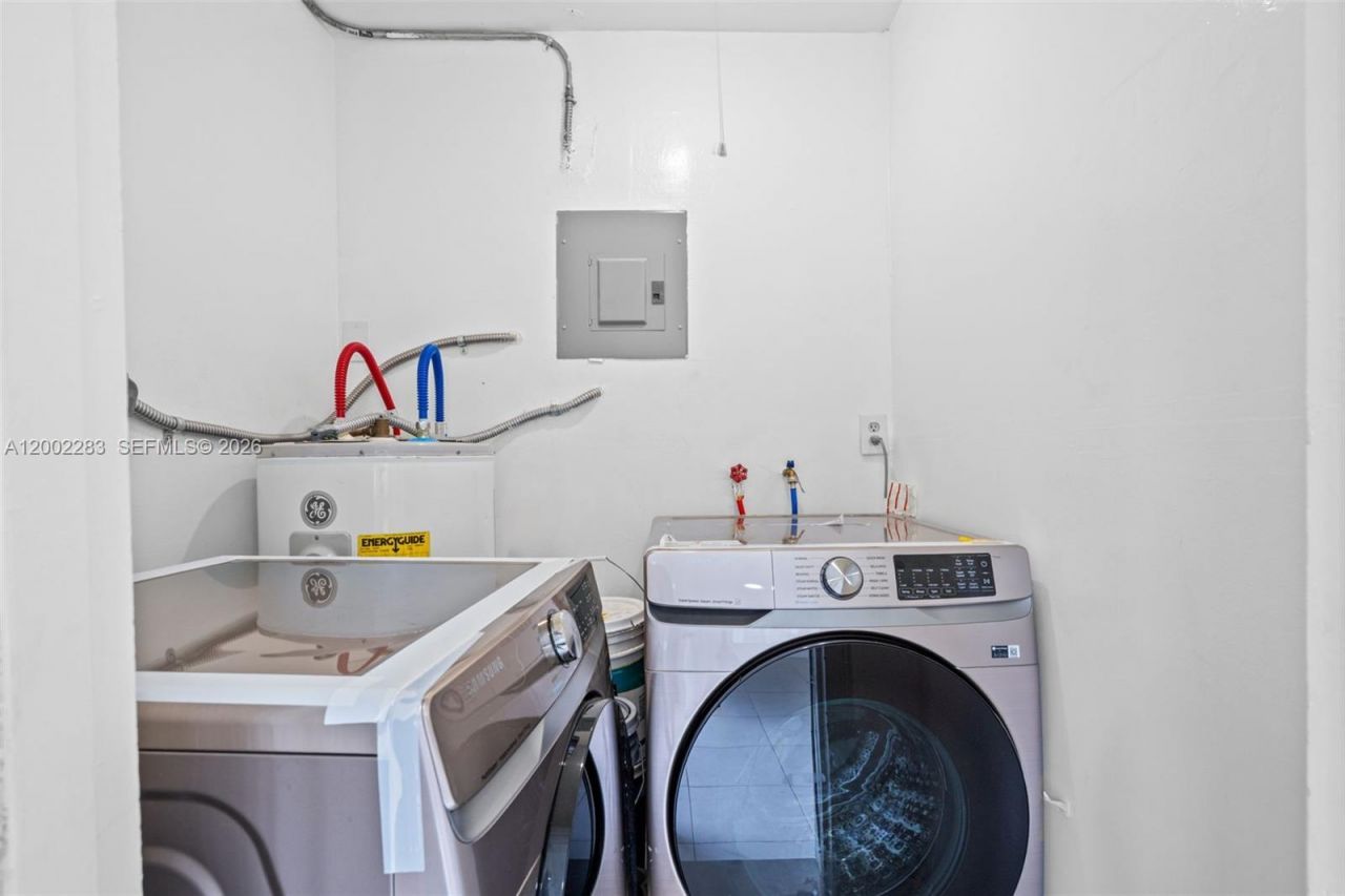 7505 NW 58th St, Tamarac, FL 33321 Photo