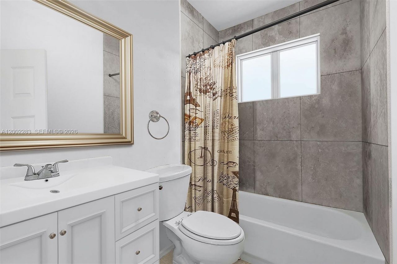 7505 NW 58th St, Tamarac, FL 33321 Photo