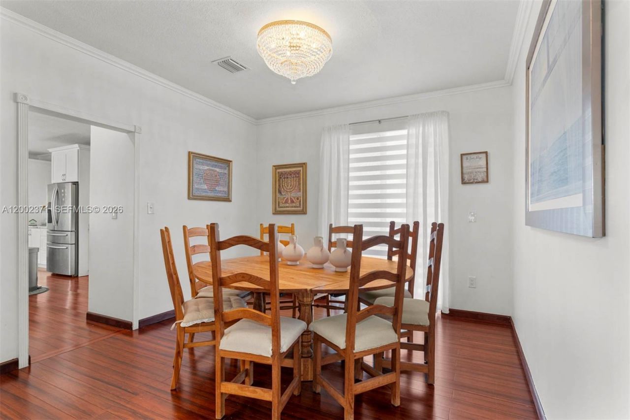 16368 SW 43rd Ter, Miami, FL 33185 Photo