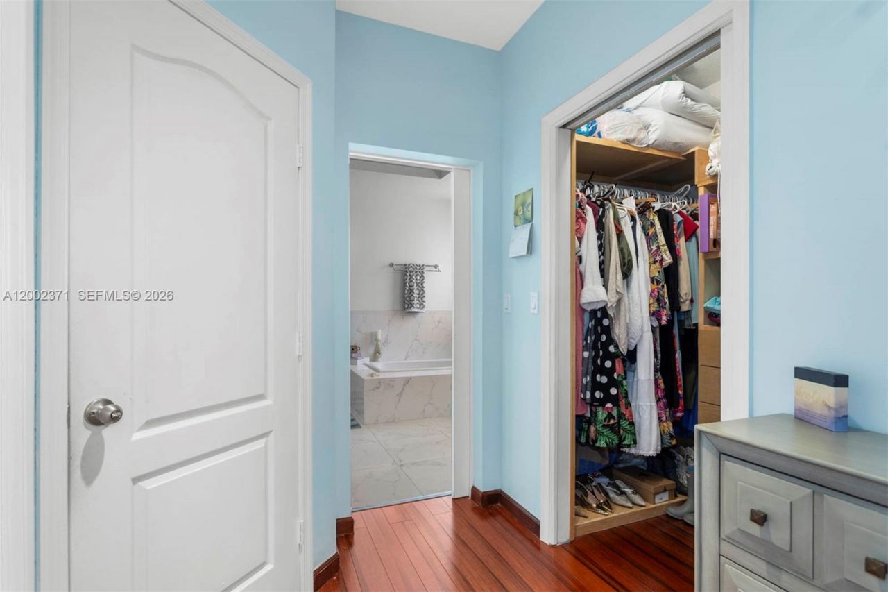 16368 SW 43rd Ter, Miami, FL 33185 Photo