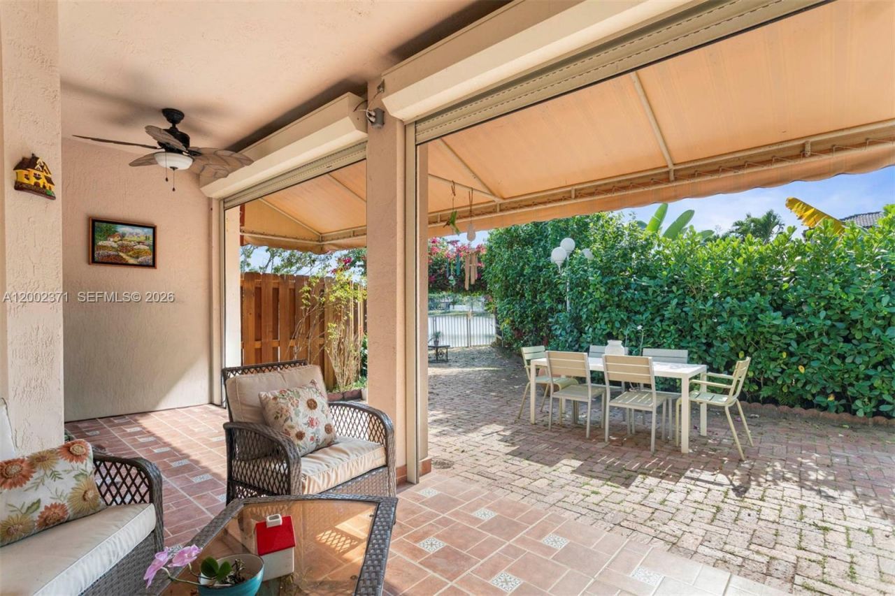 16368 SW 43rd Ter, Miami, FL 33185 Photo